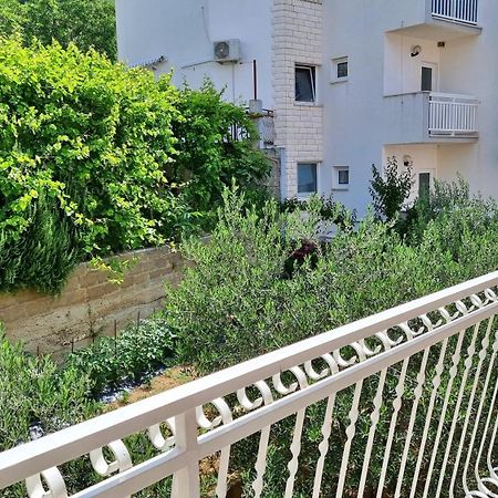 Apartments Mandalinic Omiš Zewnętrze zdjęcie