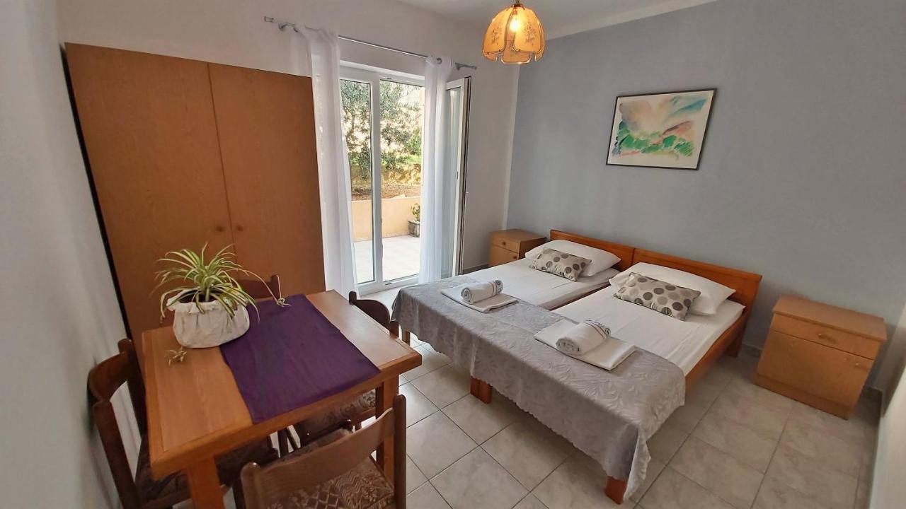 Apartments Mandalinic Omiš Zewnętrze zdjęcie