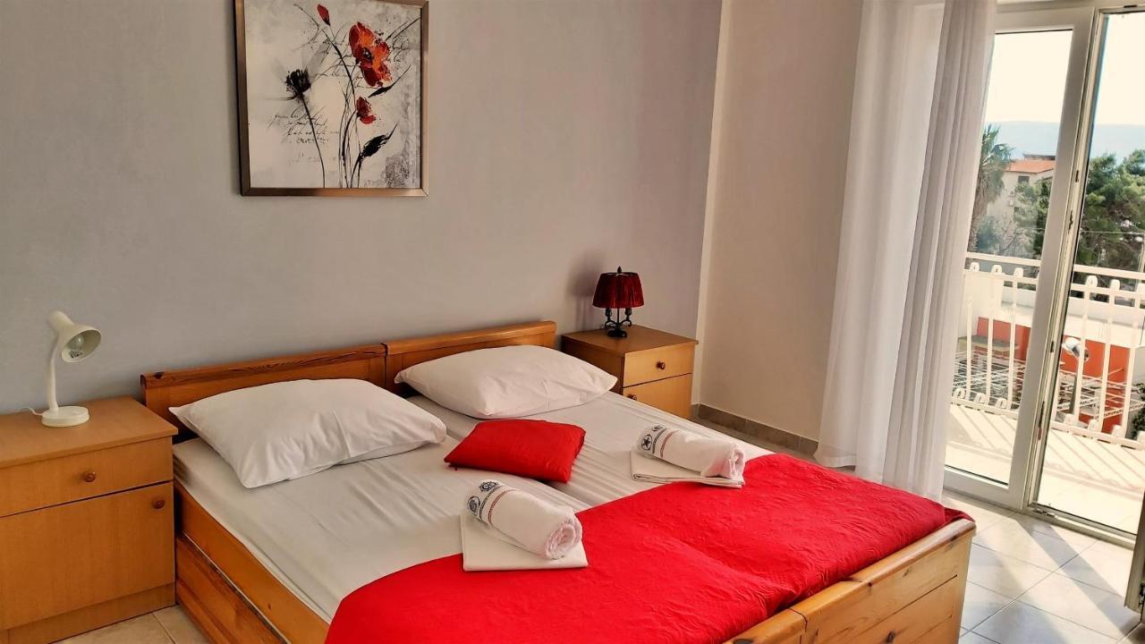 Apartments Mandalinic Omiš Zewnętrze zdjęcie