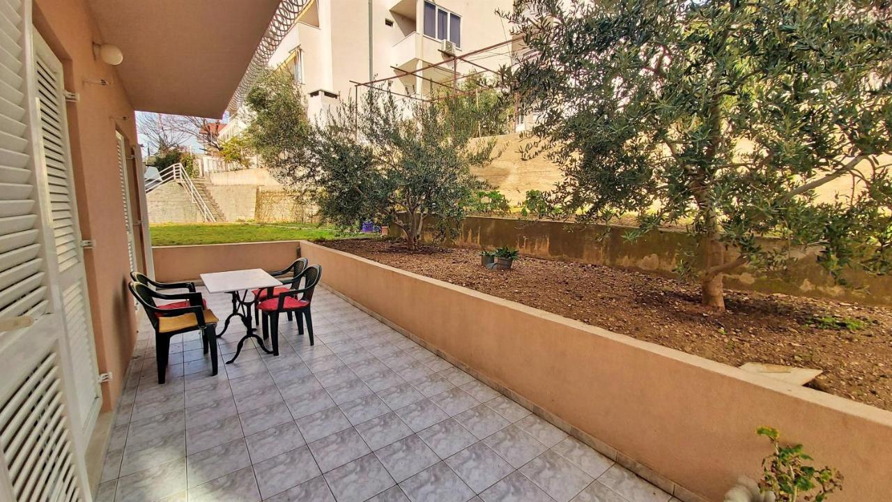 Apartments Mandalinic Omiš Zewnętrze zdjęcie