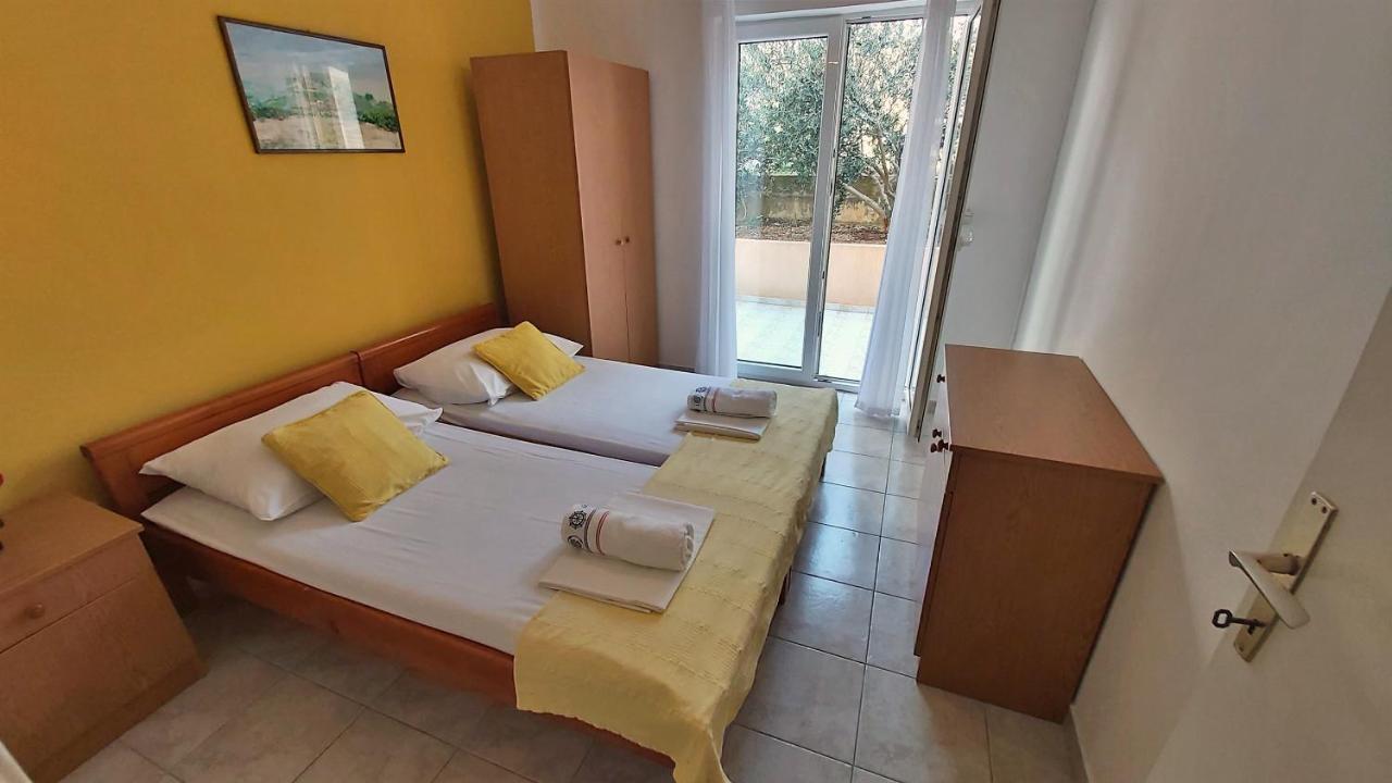 Apartments Mandalinic Omiš Zewnętrze zdjęcie