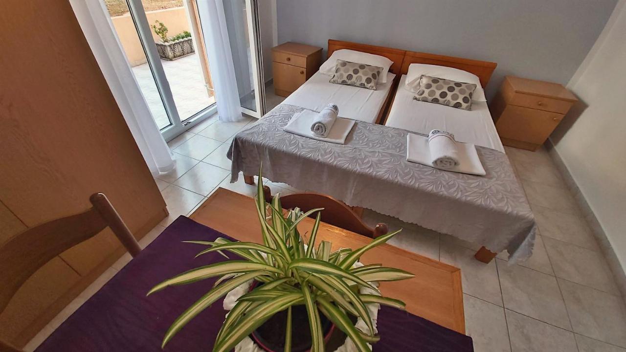 Apartments Mandalinic Omiš Zewnętrze zdjęcie
