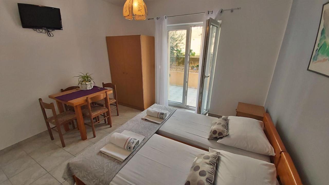 Apartments Mandalinic Omiš Zewnętrze zdjęcie